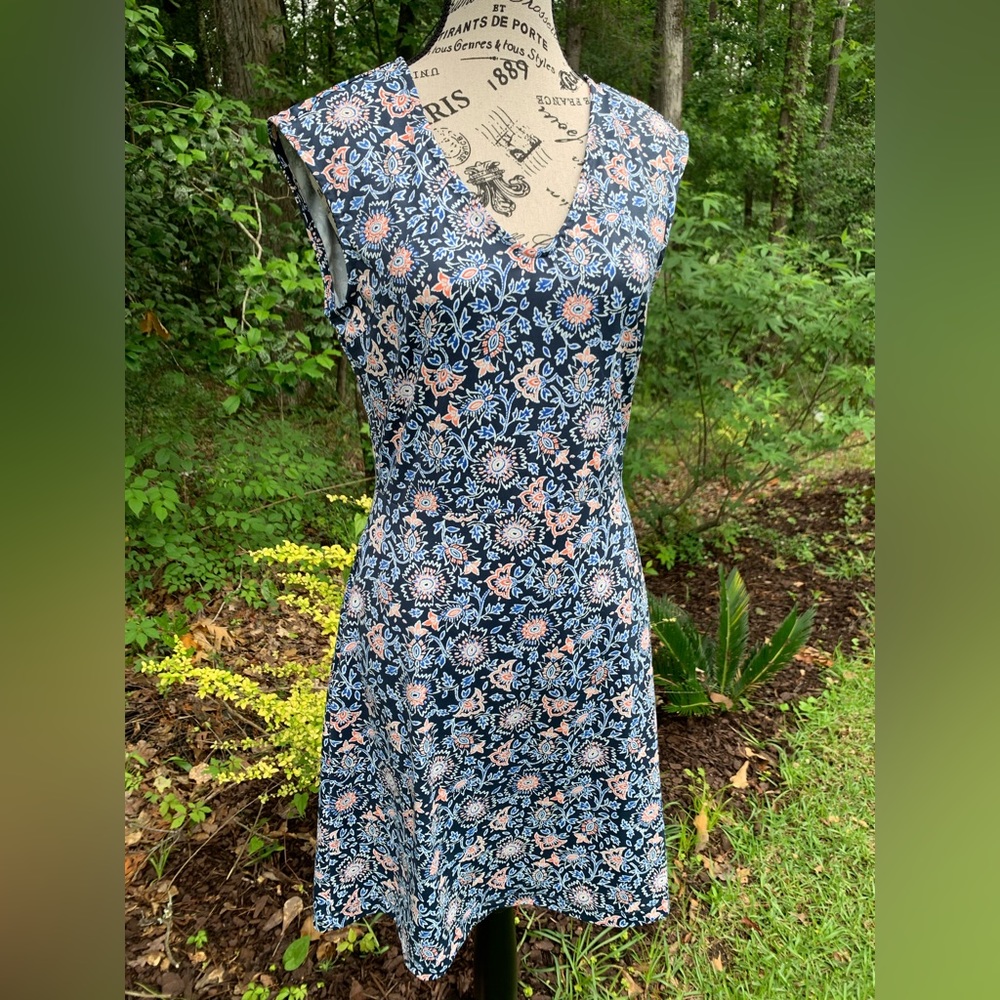 NWT Title Nine, size Small, floral pattern, v-neck, knee length tank dress.